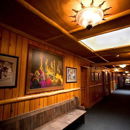 Hotel Mcmenamins Old St. Francis School à Bend Extérieur photo