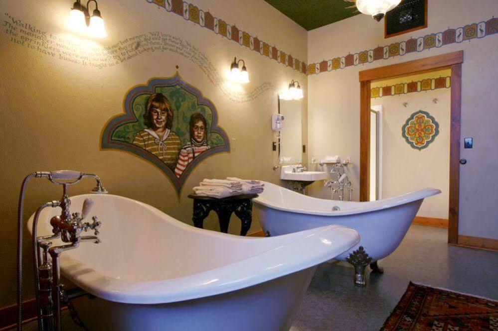 Hotel Mcmenamins Old St. Francis School à Bend Extérieur photo